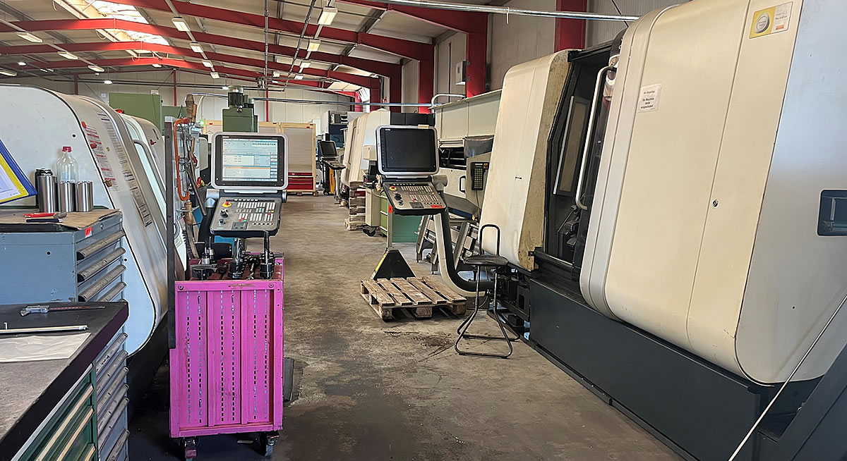 CNC Blechbearbeitung für Hannover - R+G Metallbau GmbH, Wietze - Präzision in Stahl, Edelstahl und Alu. Ihr Partner für CNC Blechbearbeitung und Wasserstrahlschneiden in Hannover und Blechverarbeitung in Celle mit CNC Laserschneiden in Braunschweig. CNC Blechbearbeitung Hannover und Wasserstrahlschneiden mit CNC Blechverarbeitung Celle sowie Laserschneiden Braunschweig - Alles von R+G Metallbau GmbH, Wietze.